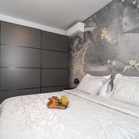 Vila Luxury Entrata
