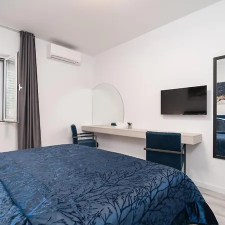 Luxury Entrata Vila